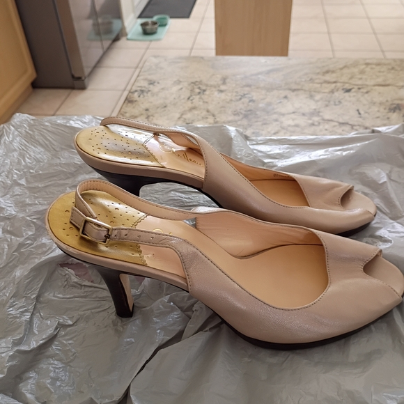 Cole Haan Soft Metallic Slingback Peep-Toe Heels Nike Air 10 - Picture 2 of 8